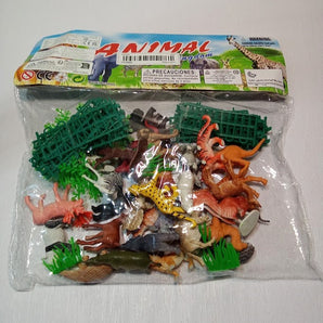 BESTZY 53 Animal Toys A Variety Of Mini Plastic Animal - Toy Sets Zoo Animal Set