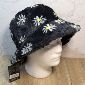 Fluffy Daisy Print Thermal Winter Bucket Hat