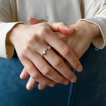 Sterling Silver Leaf Detail Ring