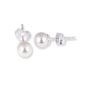 Synthetic Pearl Stud Earrings www.urbanpizazz.co.uk